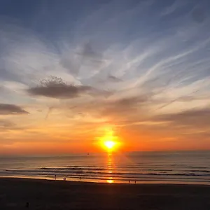 Luxe App - Zeedijk Mariakerke - Prachtig Zeezicht Oostende